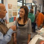 La Artista Plástica Inma Peña en la exposición solidaria
