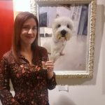 La Artista Plástica Inma Peña y el retrato de su perro Rambo, seleccionado en la exposición