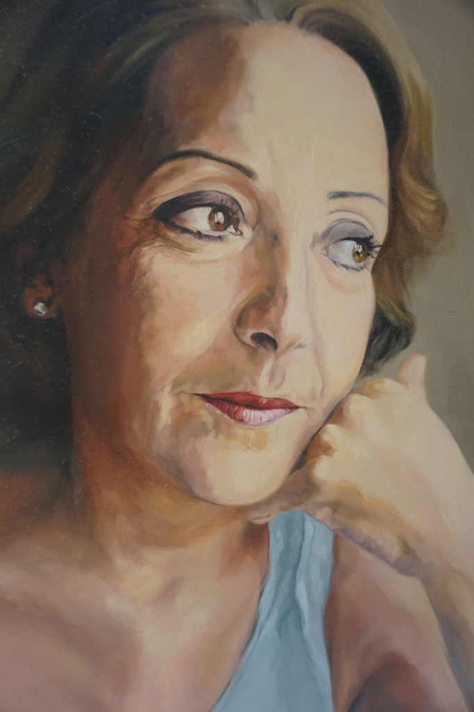 Retrato al óleo de la madre de la artista realizado Inma Peña en 2006 (detalle)