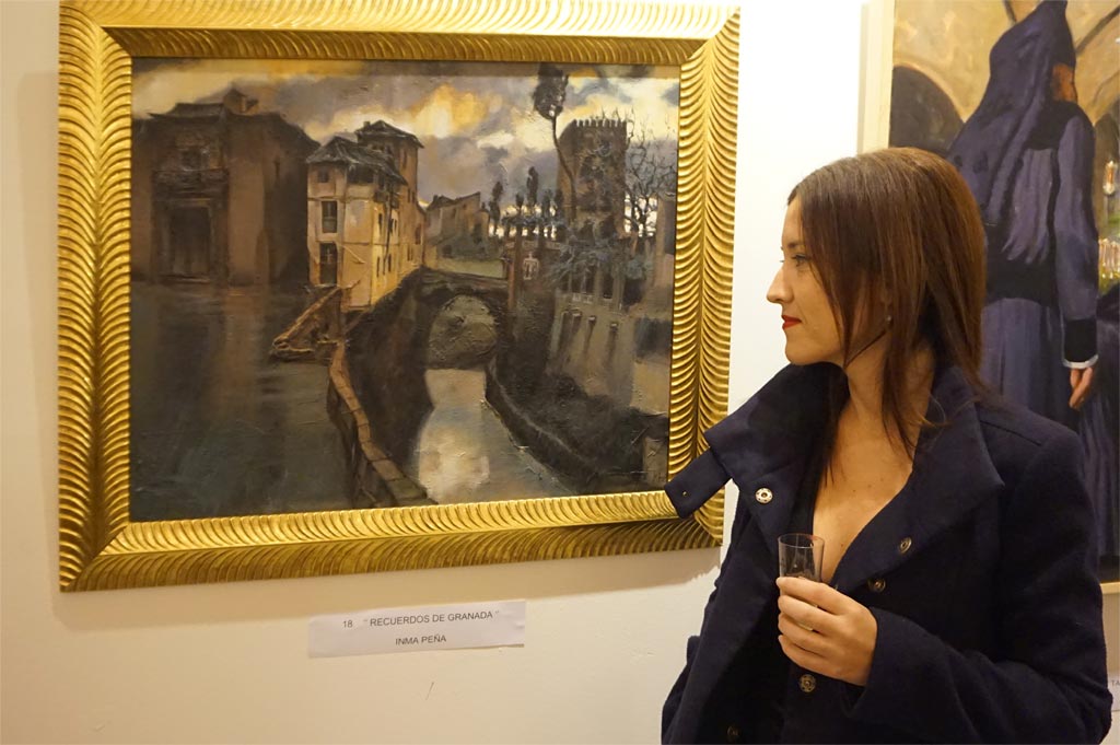 La artista plástica Inma Peña y su obra Recuerdos de Granada en la XXVIII Edición de la Muestra pictórica y escultórica Jerez, Paleta de Colores