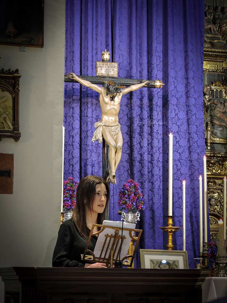 Presentación de la papeleta de sitio extraordinaria de la Hermandad de las Siete Palabras