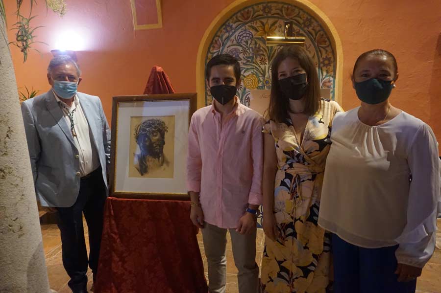 La Artista Jerezana Inmaculada Peña presenta el Cartel para la salida extraordinaria del Santísimo Cristo de la Vera Cruz de Arcos