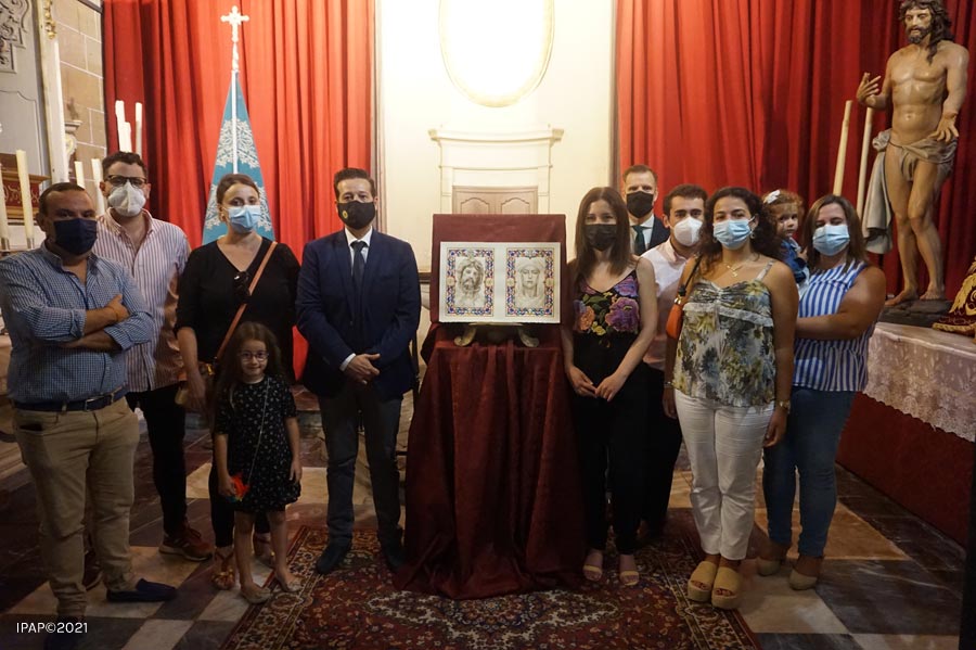 Presentación de las Ilustraciones para el Libro de Reglas de la Hdad. del Resucitado por Inmaculada Peña en la Iglesia Mayor Prioral en El Puerto de Santa María