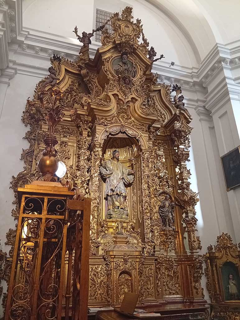 Retablo dedicado a San Francisco Javier del Convento de Santa Rosalía de Sevilla